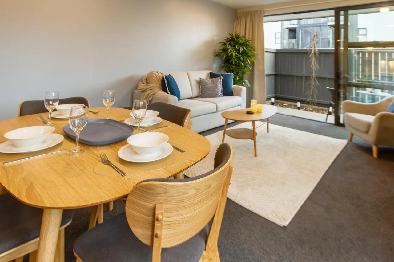 Luxurious Christchurch Suite - Single Level 2 Bed 0*,
