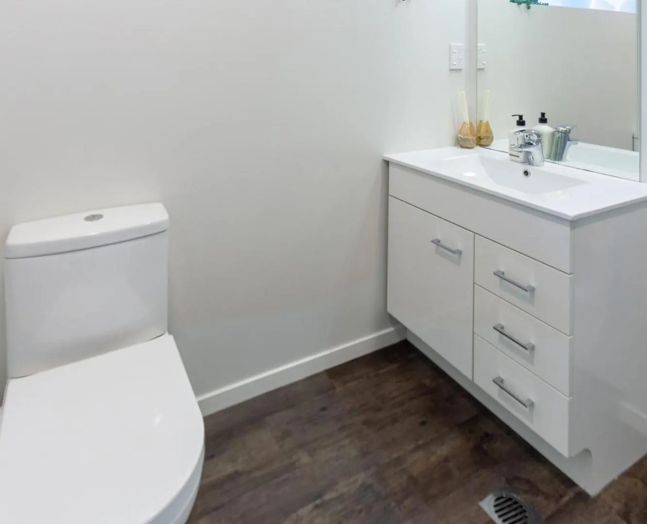 Luxurious Christchurch Suite - Single Level 2 Bed 0*,  New Zealand